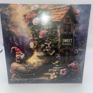 Sweet Ultra Realistic Gnome and Boot 1000 piece puzzle